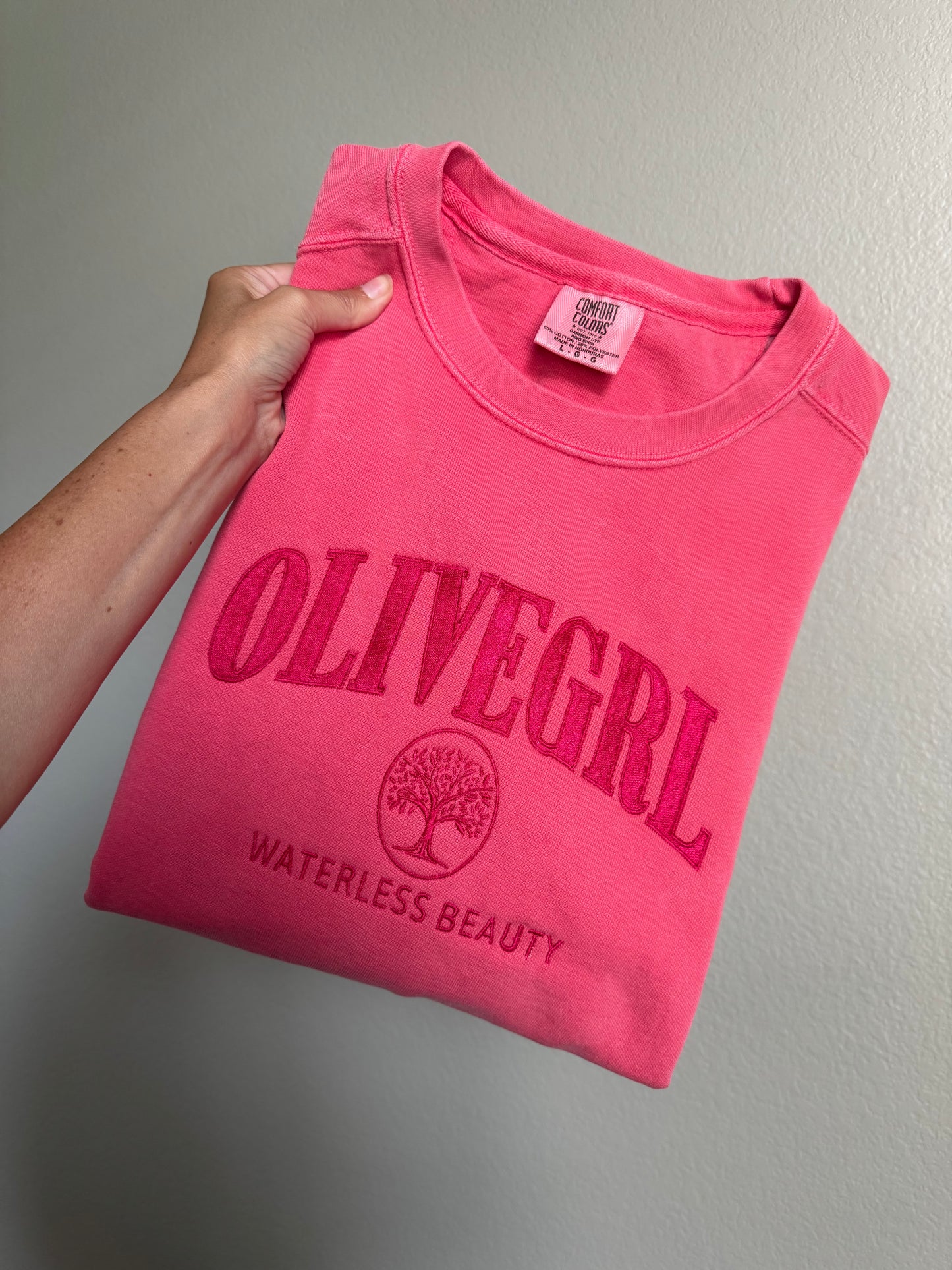 OLIVEGRL Waterless Beauty embroidered Sweatshirt